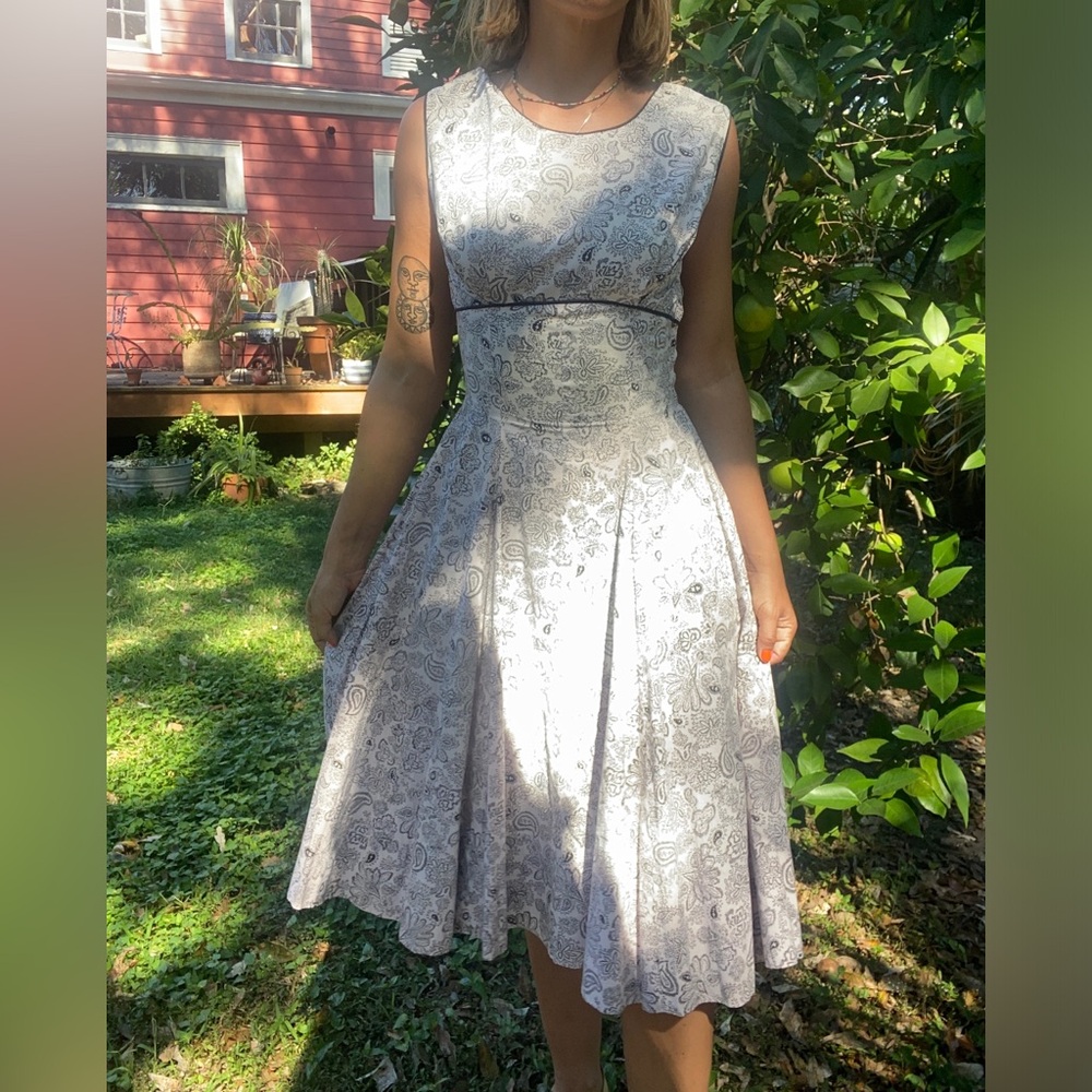 beautiful 1940s cotton dress